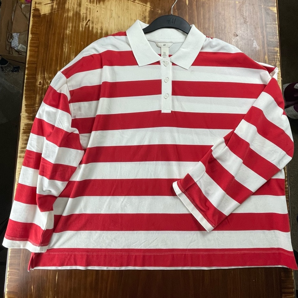 Womans loose fit shirt
